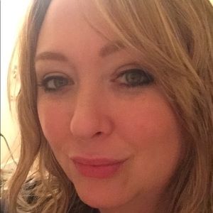 Meet your Posher, Abigail